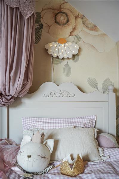 Grote foto houten decoratieve lamp daisy wit 2xaa batterijen zonder dimfunctie of afstandsbediening kinderen en baby complete kinderkamers