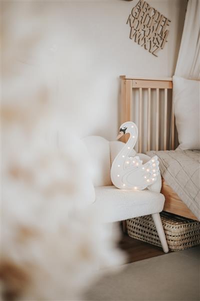 Grote foto houten decoratieve lamp zwaan 2xaa batterijen zonder dimfunctie of afstandsbediening kinderen en baby complete kinderkamers