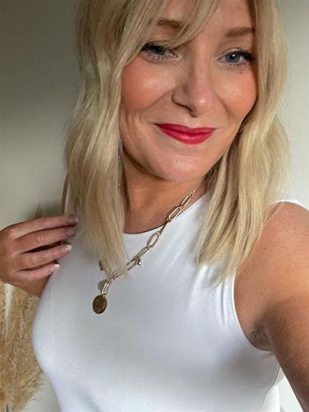Grote foto zin in contact met een leuke vijftiger contacten en berichten vrouw zoekt man