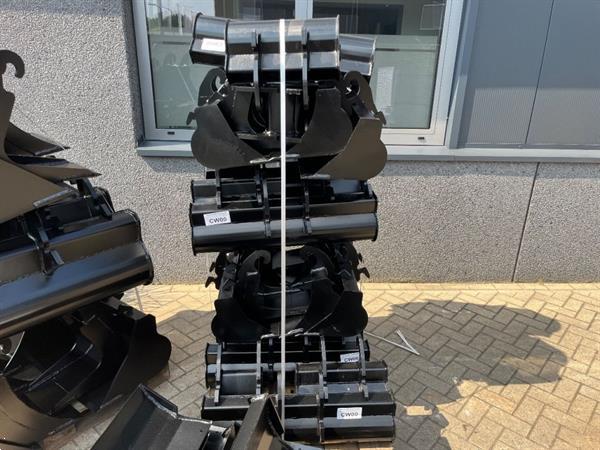 Grote foto bakkenset cw00 cw05 bakkensets puinbakken riekbak puin bak grondbak schepbak grondschuif 2023 doe het zelf en verbouw aanbouwdelen