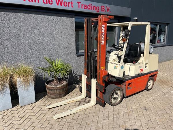 Grote foto nissan fg35u heftruck dulpo310 freelift 3e functie lpg compact agrarisch heftrucks