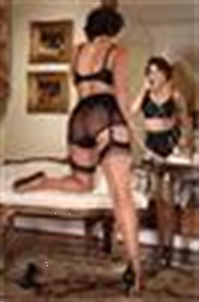Grote foto ik ben verzot op mooie luxe lingerie erotiek man zoekt vrouw