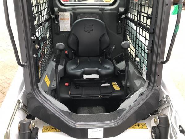 Grote foto bobcat s450 met gratis aanbouw delen agrarisch shovels