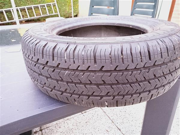 Grote foto michelin agilis51 afmeting 205 65r15 auto onderdelen banden en velgen