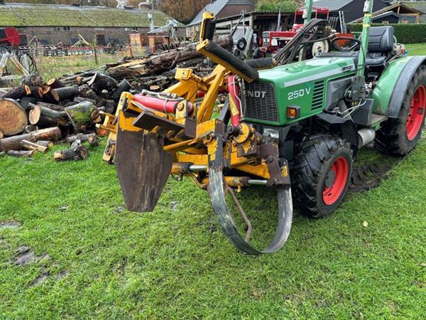 Grote foto damcon sel 50 struiken bomen rooimachine agrarisch oogstmachines