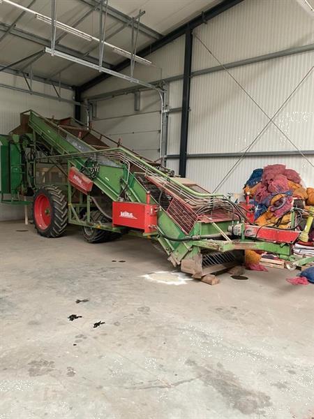 Grote foto basrijs brp gl135hxl oogstmachine voor planten zoals aardbeien en asperges agrarisch oogstmachines