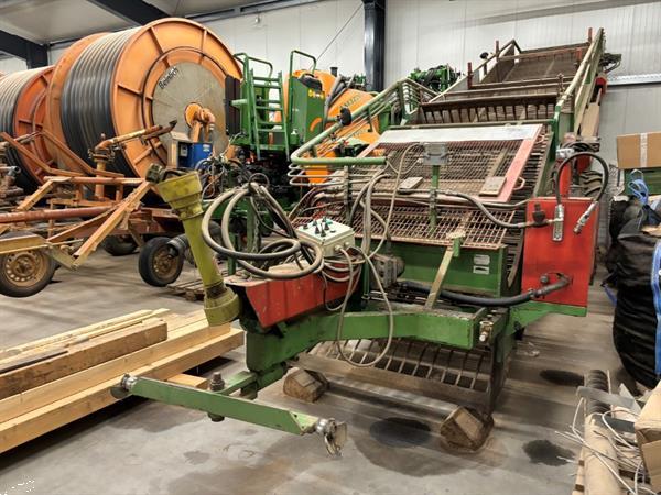 Grote foto basrijs brp gl135hxl oogstmachine voor planten zoals aardbeien en asperges agrarisch oogstmachines