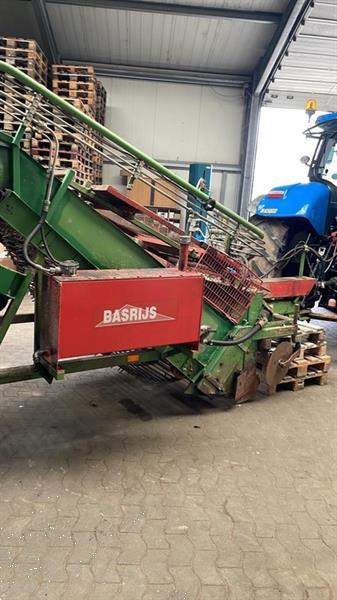 Grote foto basrijs brp gl135hxl oogstmachine voor planten zoals aardbeien en asperges agrarisch oogstmachines