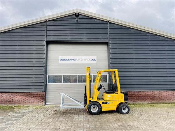 Grote foto werktuigen drager bok met lepelinsteek nieuw agrarisch algemeen