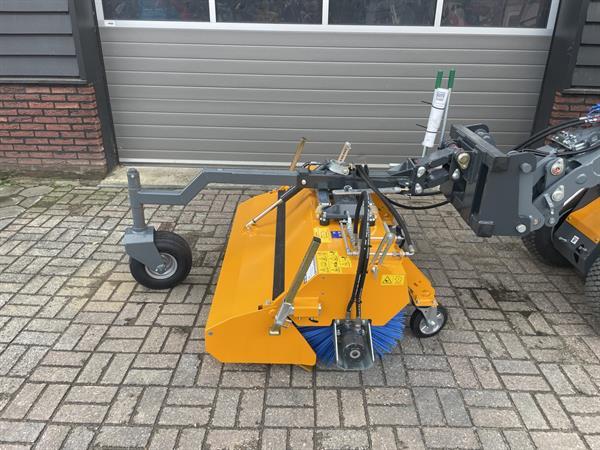 Grote foto giant veegmachines eco pro agrarisch tractor toebehoren