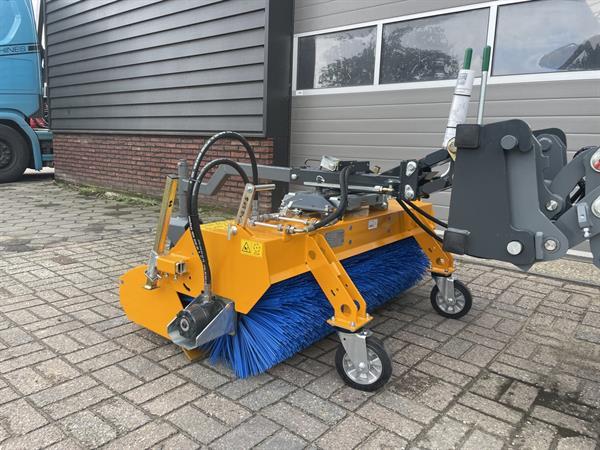 Grote foto giant veegmachines eco pro agrarisch tractor toebehoren
