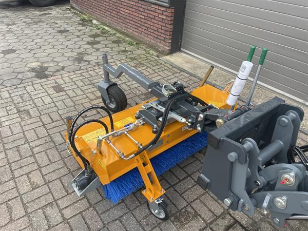 Grote foto giant veegmachines eco pro agrarisch tractor toebehoren