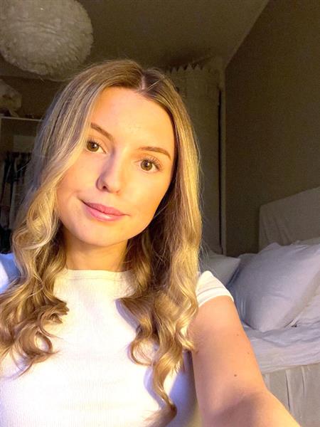Grote foto lieve 21jarige zoekt vriend contacten en berichten vrouw zoekt man