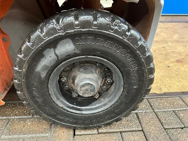 Grote foto vs 21922 lpg triplex heftruck toyota 02 8fgf20 bj2017 4700mm agrarisch heftrucks