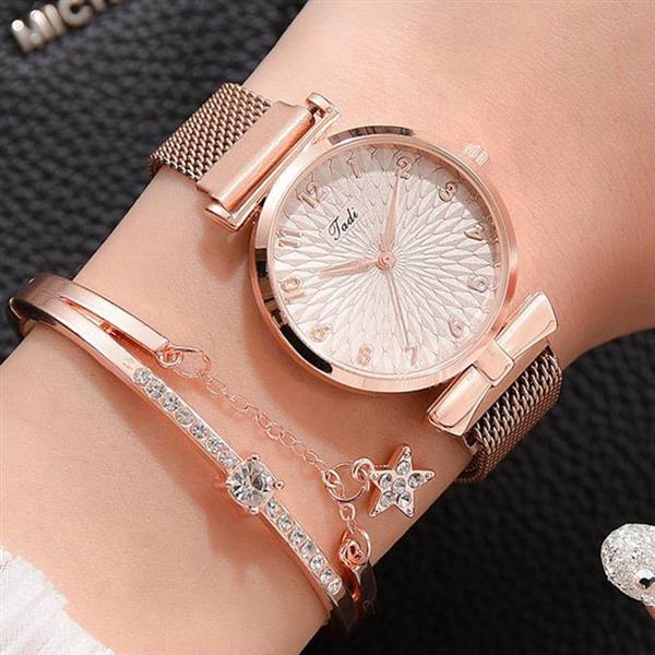 Grote foto luxe horloge met armband voor dames quartz horloge met magnetische leren band kleding dames horloges
