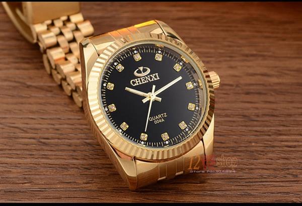 Grote foto luxe gouden horloge voor dames strass quartz horloge waterdicht polshorloge kleding dames horloges