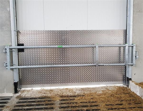 Grote foto uitschuifbaar 2 buis afscheidingshek lengte 250 400 cm dieren en toebehoren runderen