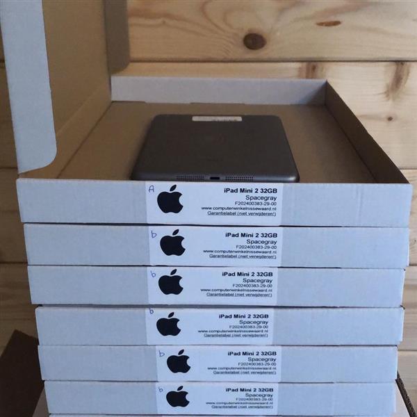 Grote foto nieuwstaat apple ipad mini 2 zwart 32gb 7 9 wifi 4g model 2013 12 maanden garantie telecommunicatie ipad