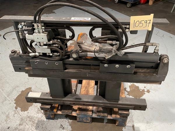 Grote foto griptech vorkversteller met schuifvorken agrarisch heftrucks
