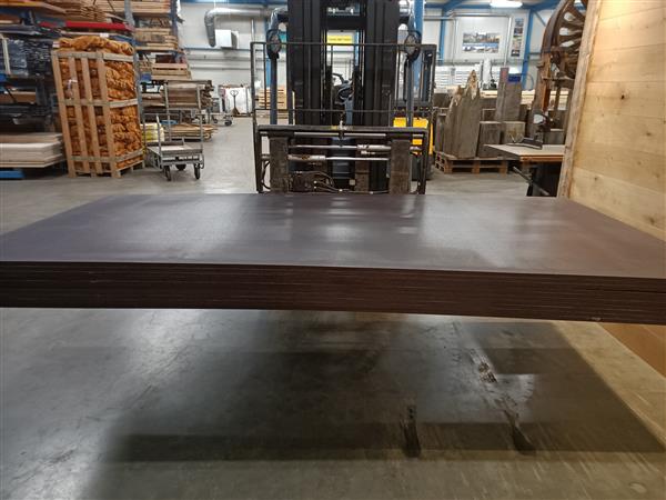 Grote foto betonplex 18mm eucalyptus 153x305 cm anti slip doe het zelf en verbouw hout en planken