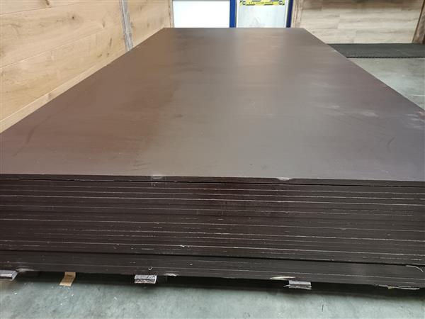 Grote foto betonplex 18mm eucalyptus 125x250cm vlak doe het zelf en verbouw hout en planken
