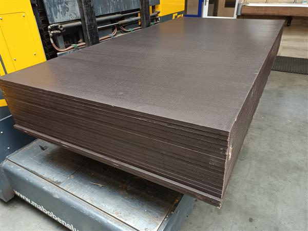 Grote foto berken betonplex 15mm 125x250cm antislip doe het zelf en verbouw hout en planken