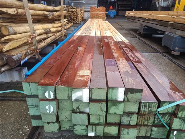 Grote foto 10x10 cm hardhouten vuren combipalen 800cm doe het zelf en verbouw hout en planken