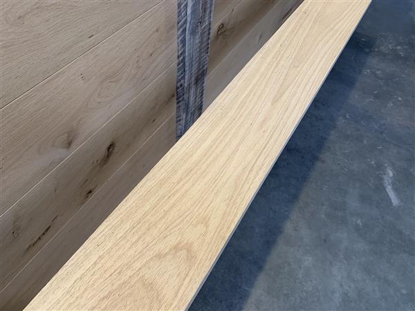 Grote foto 26x130 mm meranti balk geschaafd 305 cm lengte doe het zelf en verbouw hout en planken
