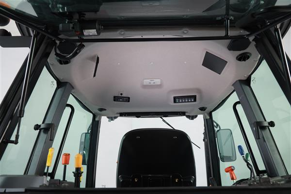 Grote foto solis 50 shuttle xl black edition agrarisch tractoren
