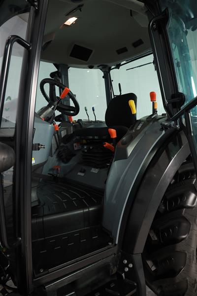 Grote foto solis 50 shuttle xl black edition agrarisch tractoren