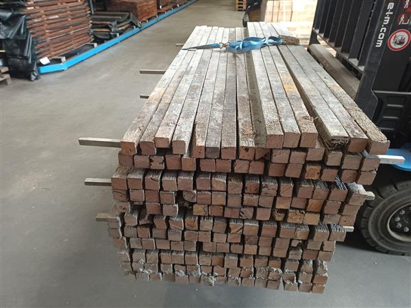 Grote foto 5x5cm 220cm gebruikt hard hout doe het zelf en verbouw hout en planken