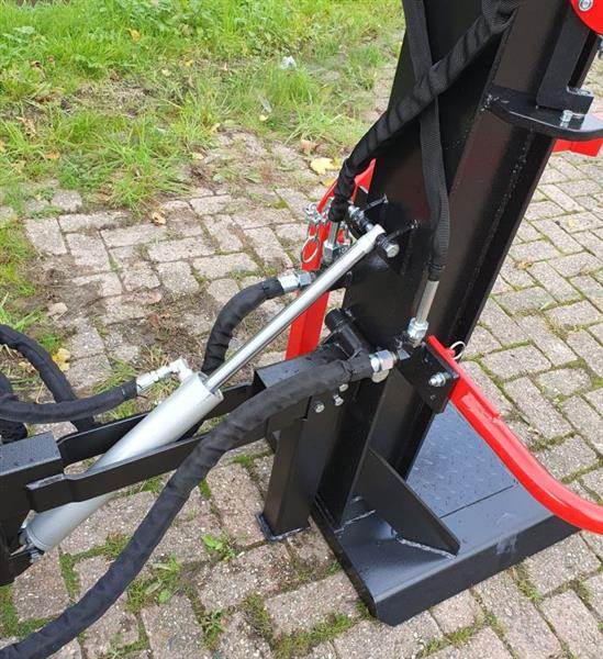 Grote foto kraffter houtklover 20t kohler 196cc verticaal agrarisch mechanisatie