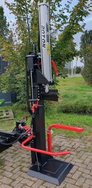 Grote foto kraffter houtklover 20t kohler 196cc verticaal agrarisch mechanisatie