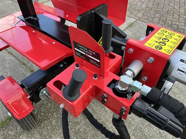Grote foto kraffter 22t houtklover kohler 196cc horizontaal agrarisch mechanisatie