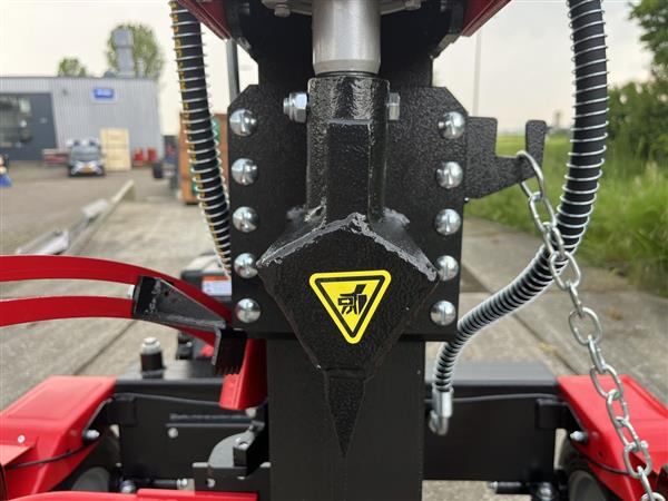 Grote foto kraffter 22t houtklover kohler 196cc verticaal agrarisch mechanisatie