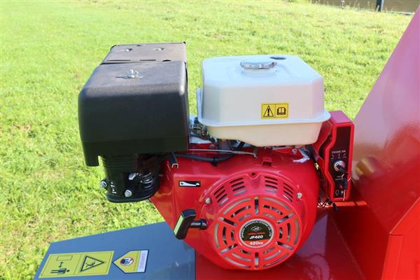 Grote foto kraffter takken bio versnipperaar met benzine motor agrarisch mechanisatie