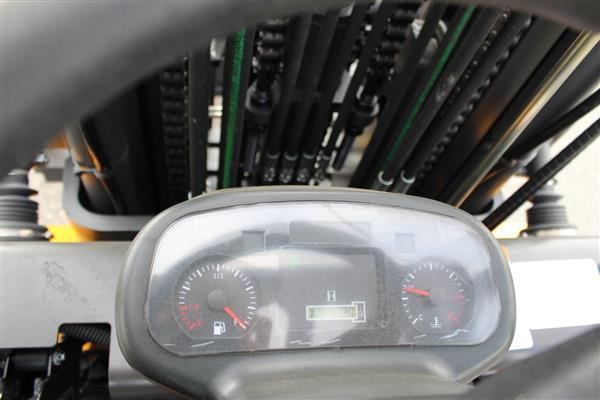 Grote foto sigma heftruck mitsubishi diesel 3.5t agrarisch mechanisatie