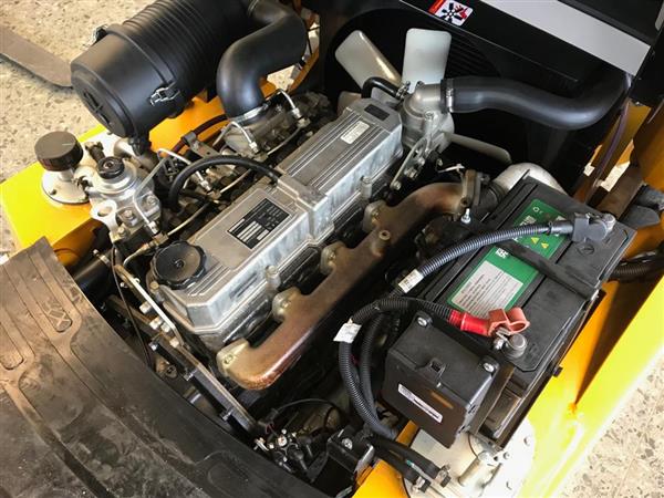 Grote foto sigma heftruck mitsubishi diesel 3.5t agrarisch mechanisatie