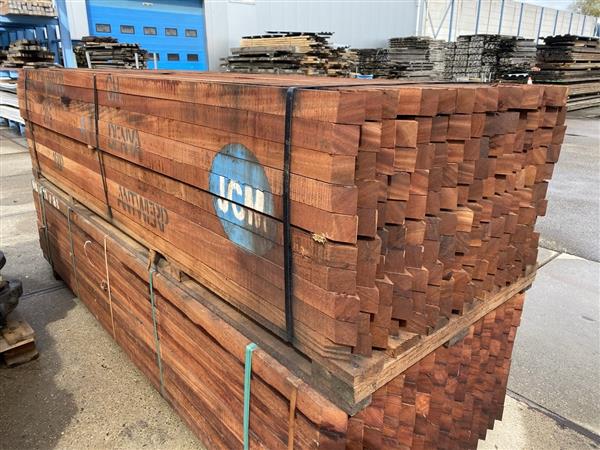 Grote foto 7x7cm 3.0m hard hout ruw doe het zelf en verbouw hout en planken