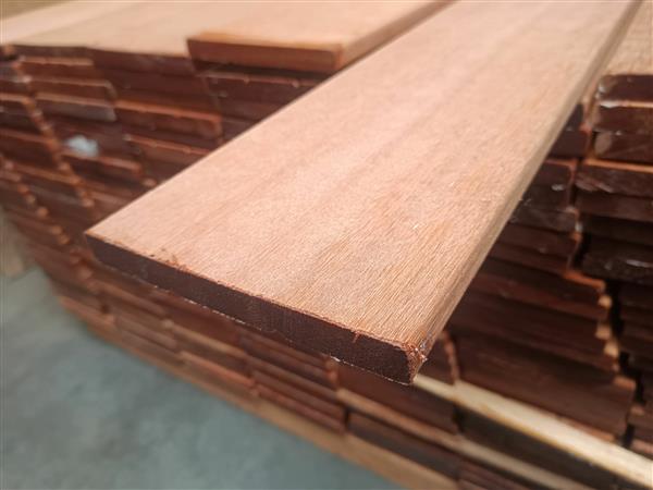 Grote foto 16x145mm 490cm hard hout geschaafd doe het zelf en verbouw hout en planken