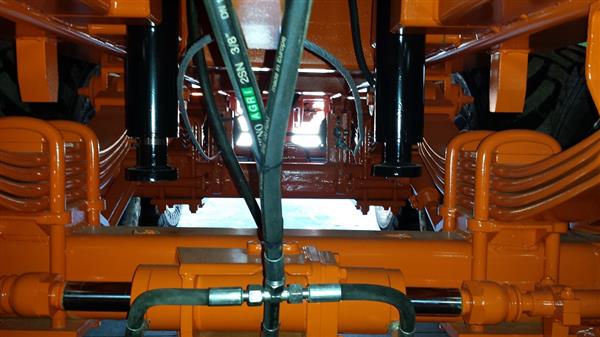Grote foto laumetris ptl 30 landbouwkipper agrarisch mechanisatie