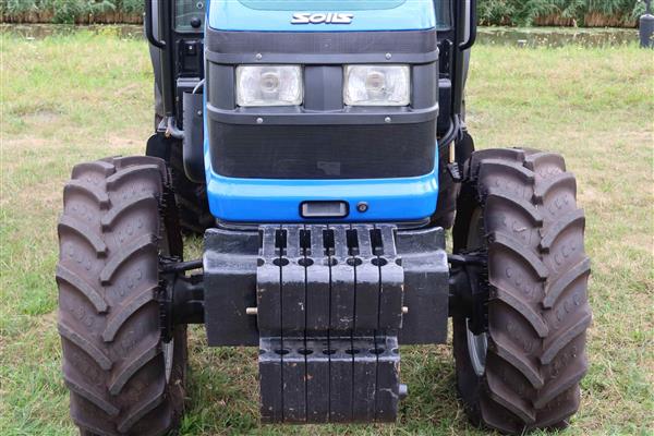 Grote foto solis 75 4wd smalspoor export agrarisch tractoren