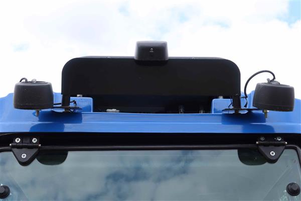 Grote foto solis 75 4wd smalspoor export agrarisch tractoren