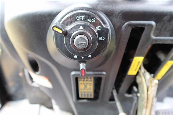 Grote foto solis 75 4wd smalspoor export agrarisch tractoren
