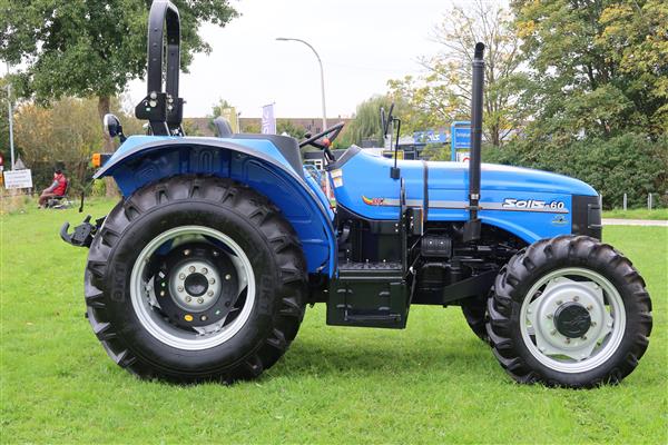 Grote foto solis 60 4wd rops agrarisch tractoren