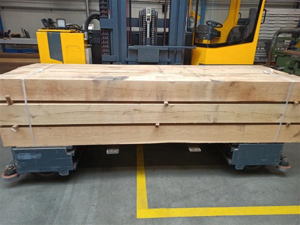 Grote foto 20x20cm eiken fijnbezaagd ruw 300cm doe het zelf en verbouw hout en planken