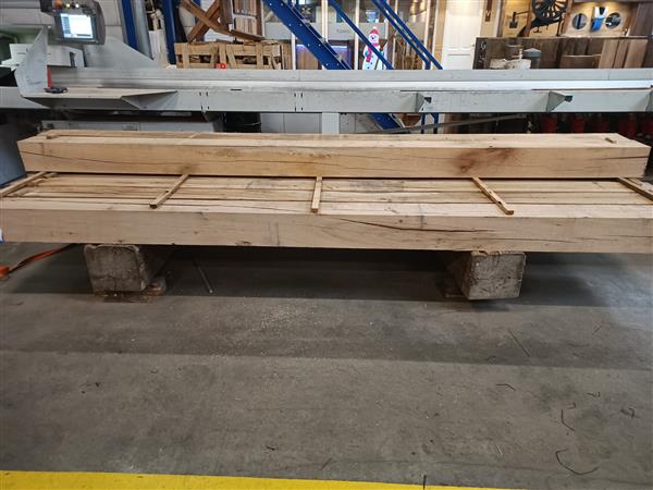 Grote foto 20x20cm eiken ruw 400cm doe het zelf en verbouw hout en planken