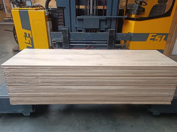 Grote foto 18 mm eikenmeubelpaneel 600 x 1800mm doe het zelf en verbouw hout en planken