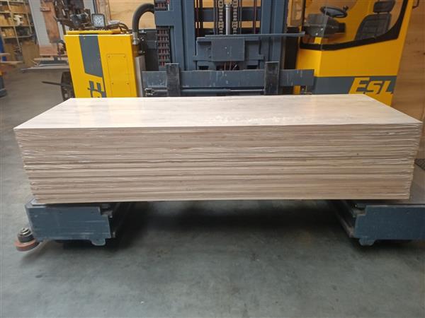 Grote foto 18 mm eikenmeubelpaneel 800x2400mm doe het zelf en verbouw hout en planken
