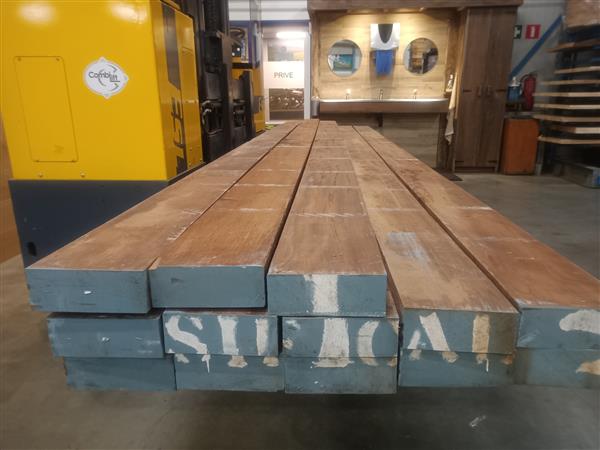Grote foto 80x205mm iroko ruw 545cm doe het zelf en verbouw hout en planken